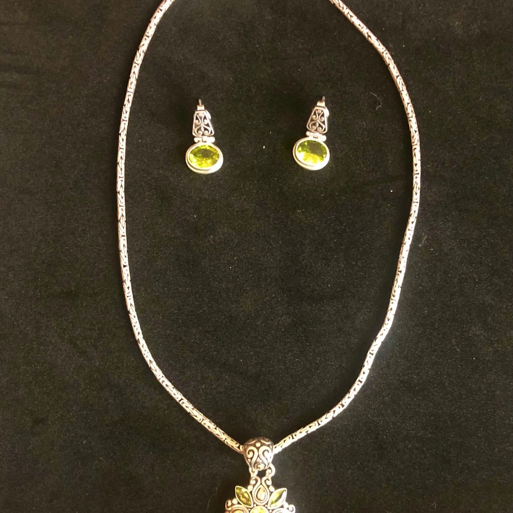 John Hardy Peridot necklace and earrings